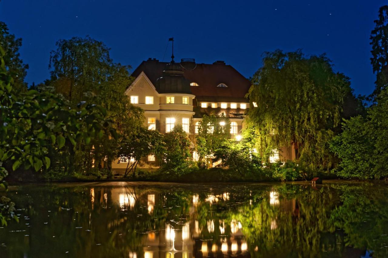 Schloss 3*