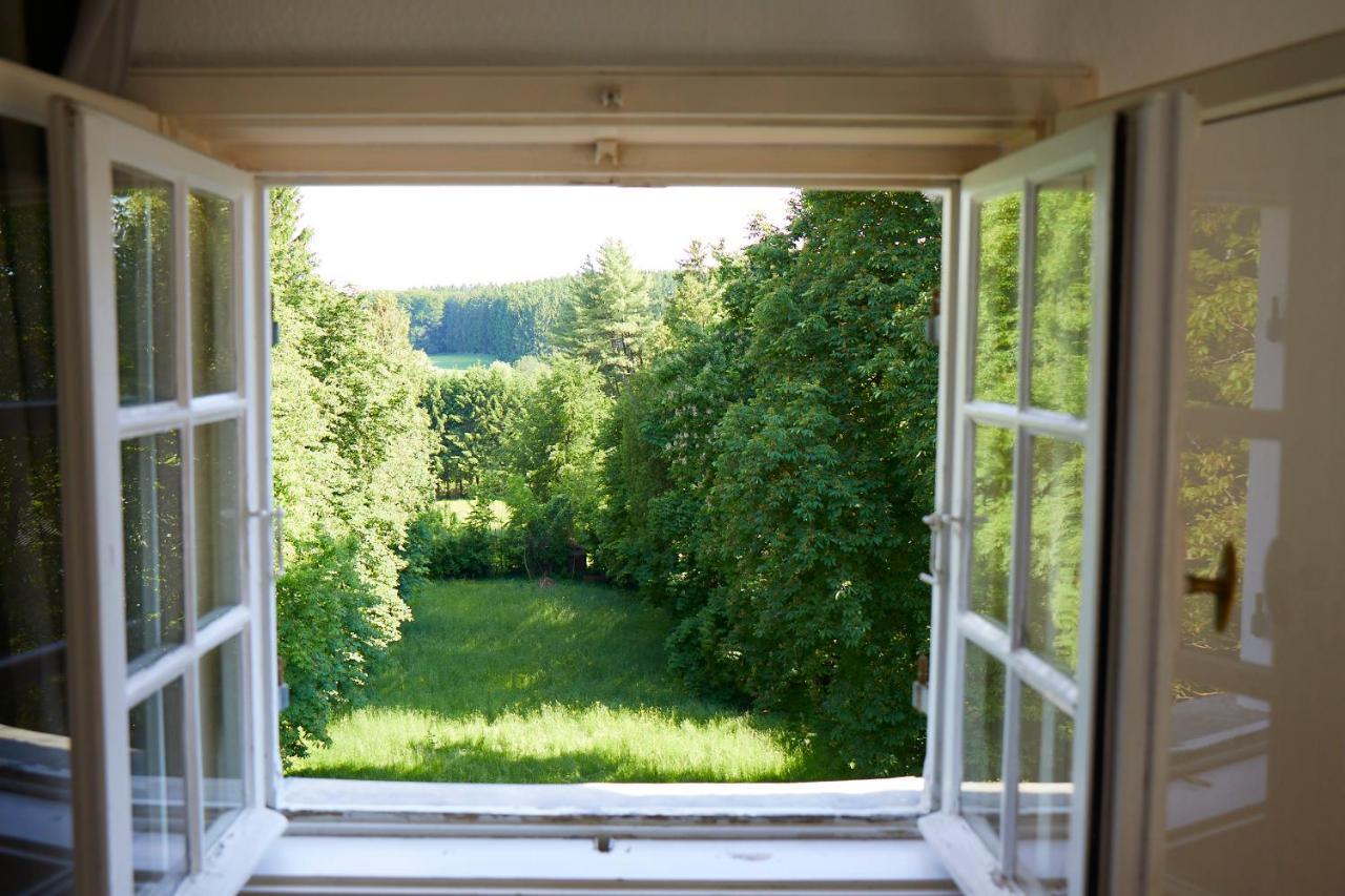 Guest house Schloss Moerlbach 3*