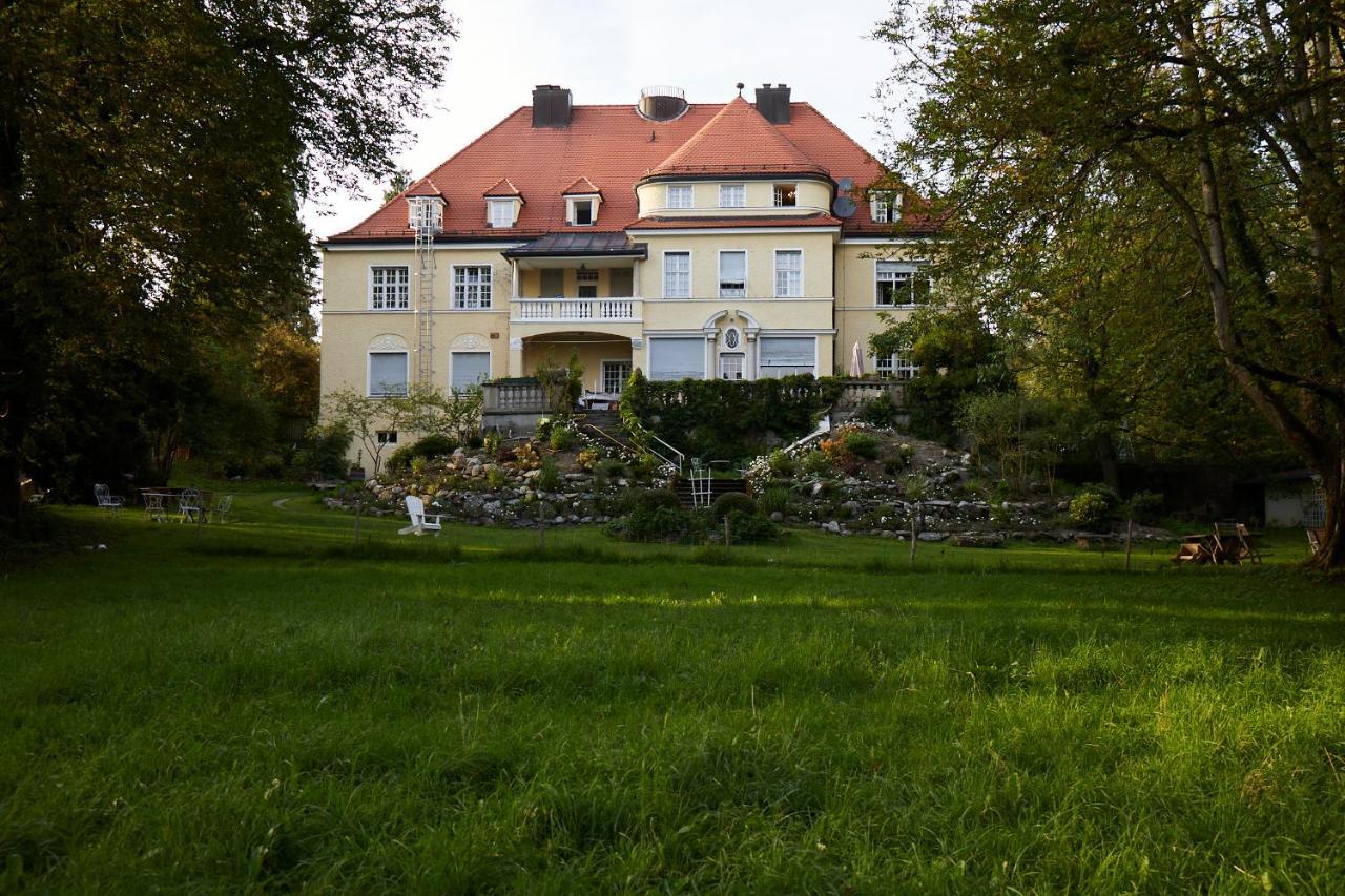 Guest house Schloss Moerlbach Morlbach